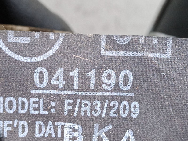 Recambio de cinturon seguridad trasero izquierdo para hyundai coupe ii (gk) 1.6 16v referencia OEM IAM 041190  