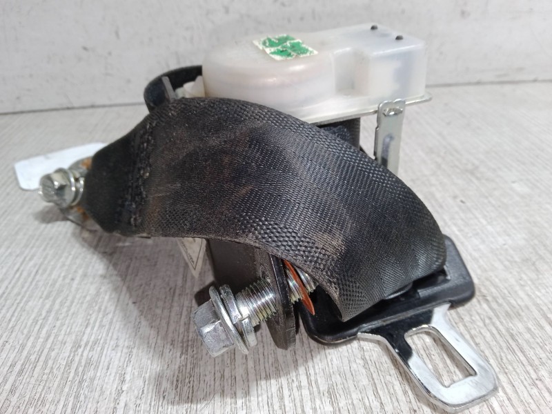 Recambio de cinturon seguridad trasero derecho para hyundai coupe ii (gk) 1.6 16v referencia OEM IAM 041190  
