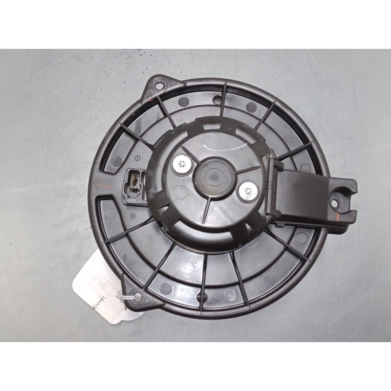 Recambio de motor calefaccion para toyota corolla (_e12_) 1.6 vvt-i (zze121_) referencia OEM IAM 0130101601 8-0527MF016070-0610 