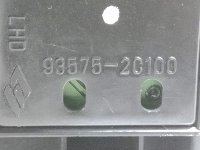 Recambio de mando elevalunas delantero derecho para hyundai coupe ii (gk) 1.6 16v referencia OEM IAM 935752C100  