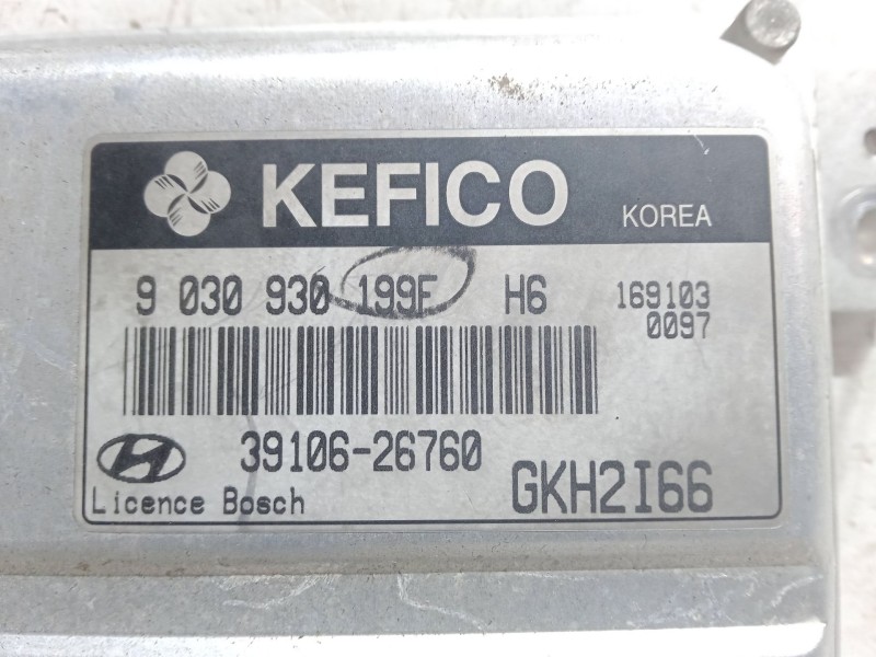 Recambio de centralita motor uce para hyundai coupe ii (gk) 1.6 16v referencia OEM IAM 39106-26760  9030930199F