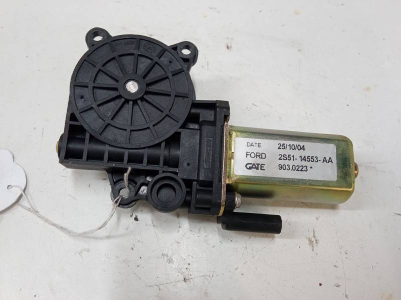 MOTOR ELEVALUNA DELANTERO DERECHO 