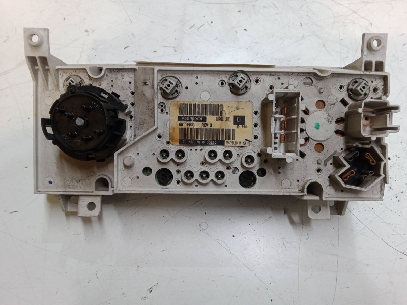 Recambio de mando calefaccion / a/a para jeep grand cherokee ii (wj, wg) 3.1 td 4x4 referencia OEM IAM P55115904  55115904