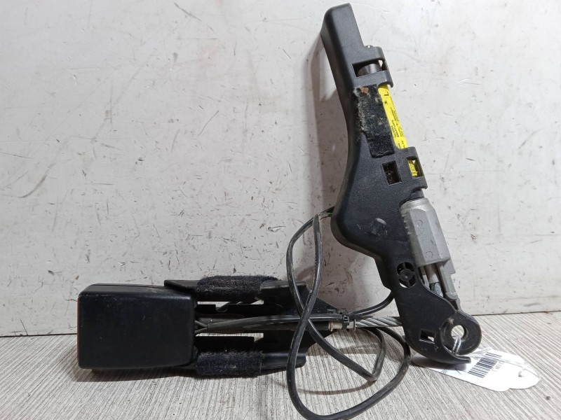 Recambio de anclaje cinturon trasero izquierdo para citroën c2 (jm_) 1.4 hdi referencia OEM IAM 33019419  