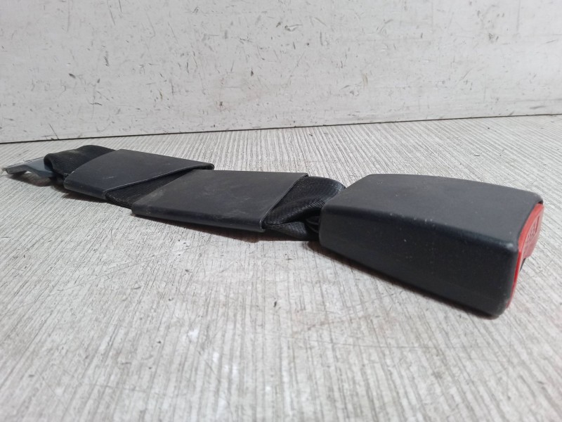 Recambio de anclaje cinturon trasero izquierdo para citroën c3 i (fc_, fn_) 1.4 hdi referencia OEM IAM 96395359XX  