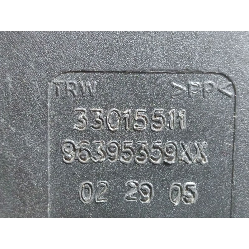 Recambio de anclaje cinturon trasero izquierdo para citroën c3 i (fc_, fn_) 1.4 hdi referencia OEM IAM 96395359XX  