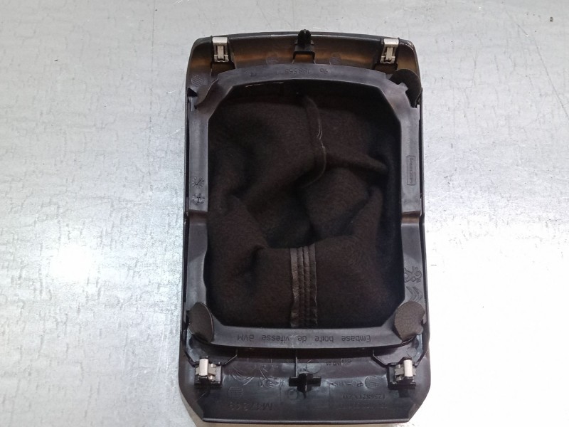 Recambio de guarnecidos palanca cambio para citroën c4 spacetourer (3d_) 1.5 bluehdi 130 referencia OEM IAM 16096049ZD  