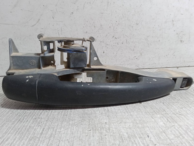 Recambio de maneta exterior puerta delantera derecha para citroën jumpy ii furgoneta 1.6 hdi 90 16v referencia OEM IAM    Recambio de maneta exterior puerta delantera derecha para citroën jumpy ii furgoneta 1.6 hdi 90 16v referencia OEM IAM