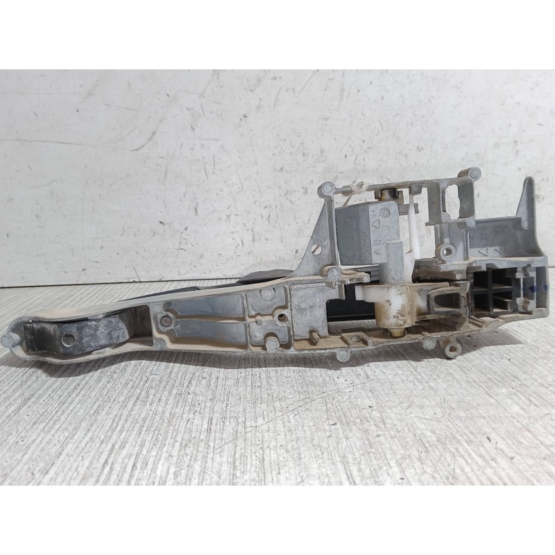 Recambio de maneta exterior puerta delantera derecha para citroën jumpy ii furgoneta 1.6 hdi 90 16v referencia OEM IAM    Recambio de maneta exterior puerta delantera derecha para citroën jumpy ii furgoneta 1.6 hdi 90 16v referencia OEM IAM