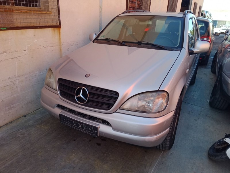 mercedes-benz clase m (w163) del año 2000