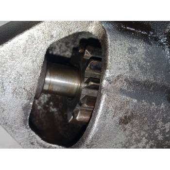 MOTOR ARRANQUE M000T82081 