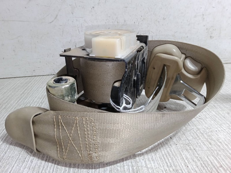 Recambio de cinturon seguridad delantero derecho para ssangyong rodius i 2.7 xdi referencia OEM IAM 7462221001   Recambio de cinturon seguridad delantero derecho para ssangyong rodius i 2.7 xdi referencia OEM IAM 7462221001