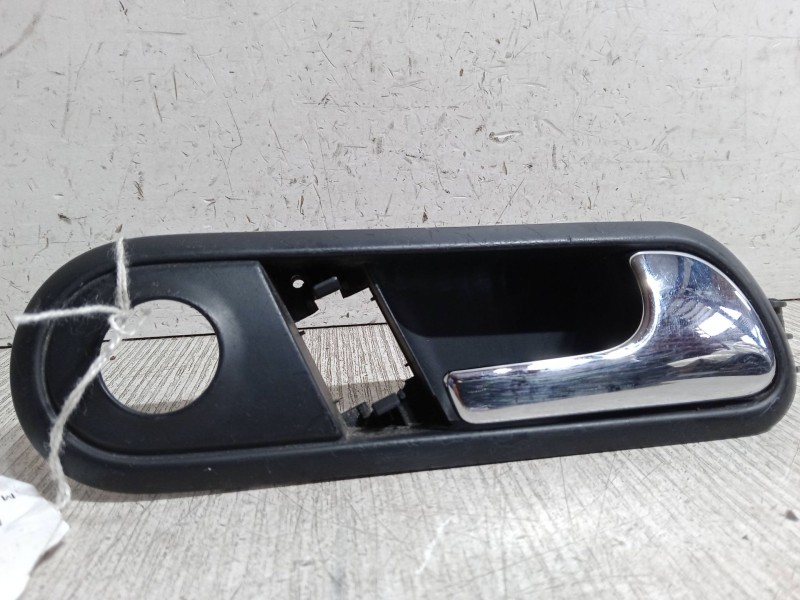 Recambio de maneta interior puerta delantera derecha para seat ibiza iii (6l1) 1.9 tdi referencia OEM IAM 6L0837114D  
