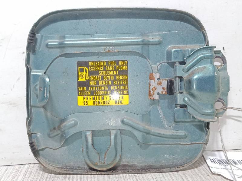 TAPA EXTERIOR COMBUSTIBLE 