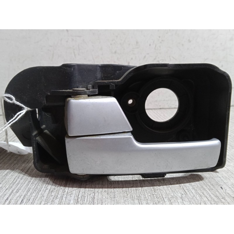 Recambio de maneta interior puerta delantera izquierda para ford mondeo iii sedán (b4y) 2.0 16v di / tddi / tdci referencia OEM 