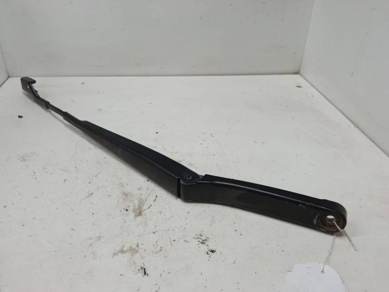 BRAZO LIMPIA DELANTERO IZQUIERDO 