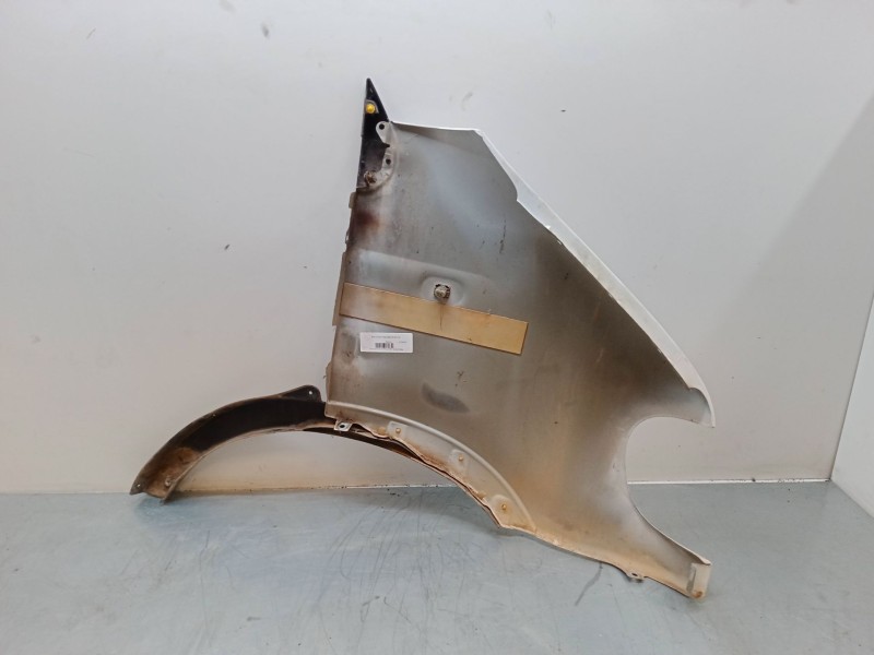 Recambio de aleta delantera izquierda para renault master ii caja/chasis (ed/hd/ud) 2.5 dci 120 referencia OEM IAM   