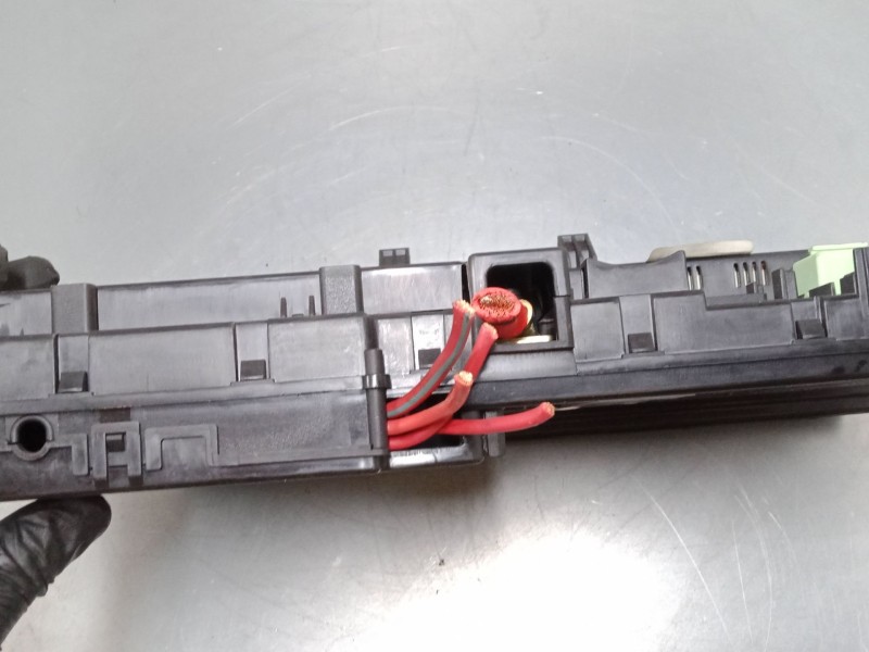 Recambio de caja reles / fusibles para bmw x5 (e53) 3.0 d referencia OEM IAM 518877006  