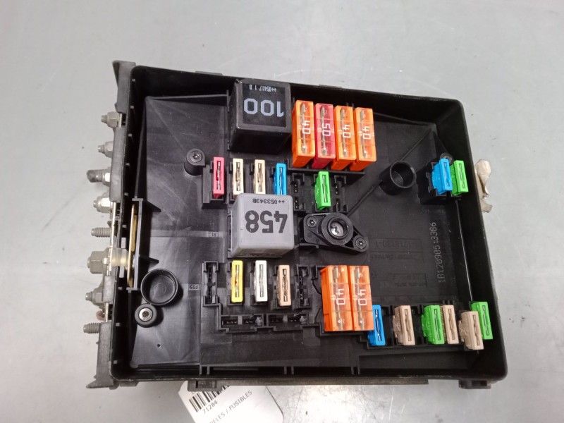 Recambio de caja reles / fusibles para seat leon (1p1) 1.6 referencia OEM IAM 1K0937125A  