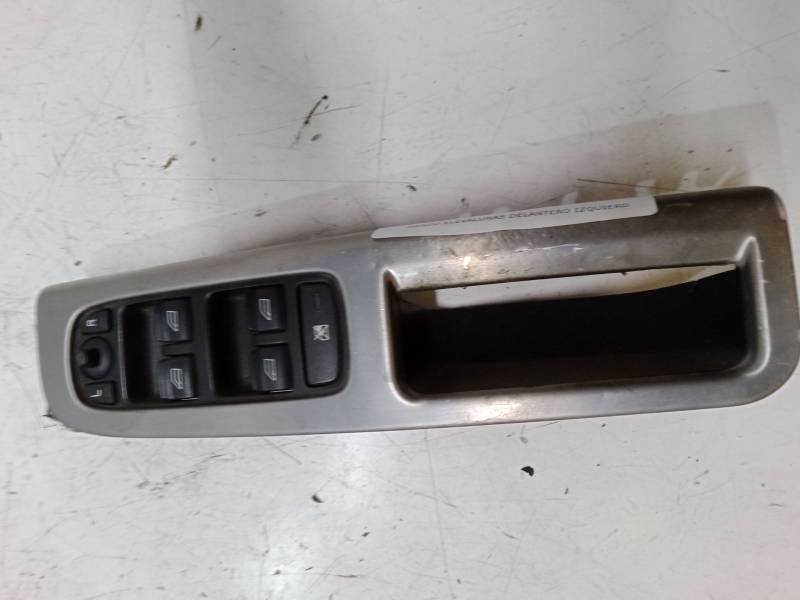 MANDO ELEVALUNAS DELANTERO IZQUIERDO 30795081 03451700