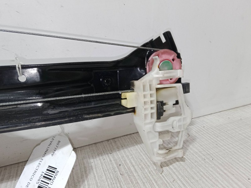 Recambio de elevalunas electrico delantero izquierdo para fiat bravo ii (198_) 1.9 d multijet (198axd1a) referencia OEM IAM C441