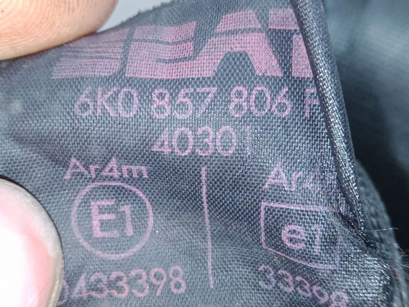 Recambio de cinturon seguridad trasero derecho para seat ibiza ii (6k1) 1.4 i referencia OEM IAM 6K0857806F   Recambio de cinturon seguridad trasero derecho para seat ibiza ii (6k1) 1.4 i referencia OEM IAM 6K0857806F