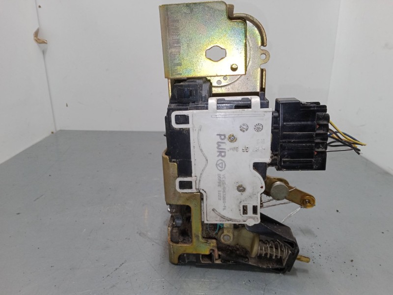 Recambio de cerraduras porton derecho para ford transit furgoneta (fa_ _) 2.0 di (fae_, faf_, fag_) referencia OEM IAM   