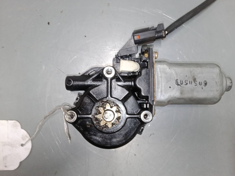 Recambio de motor elevaluna delantero izquierdo para chevrolet aveo / kalos hatchback (t200) 1.4 16v referencia OEM IAM 96541737 Recambio de motor elevaluna delantero izquierdo para chevrolet aveo / kalos hatchback (t200) 1.4 16v referencia OEM IAM 96541737