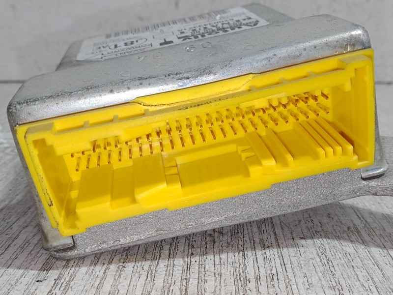 Recambio de centralita airbag para renault espace iv (jk0/1_) 2.2 dci (jk0h) referencia OEM IAM 8200343321A  