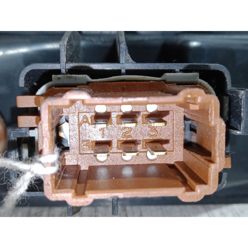 Recambio de mando elevalunas delantero derecho para renault espace iv (jk0/1_) 2.2 dci (jk0h) referencia OEM IAM 00012127  