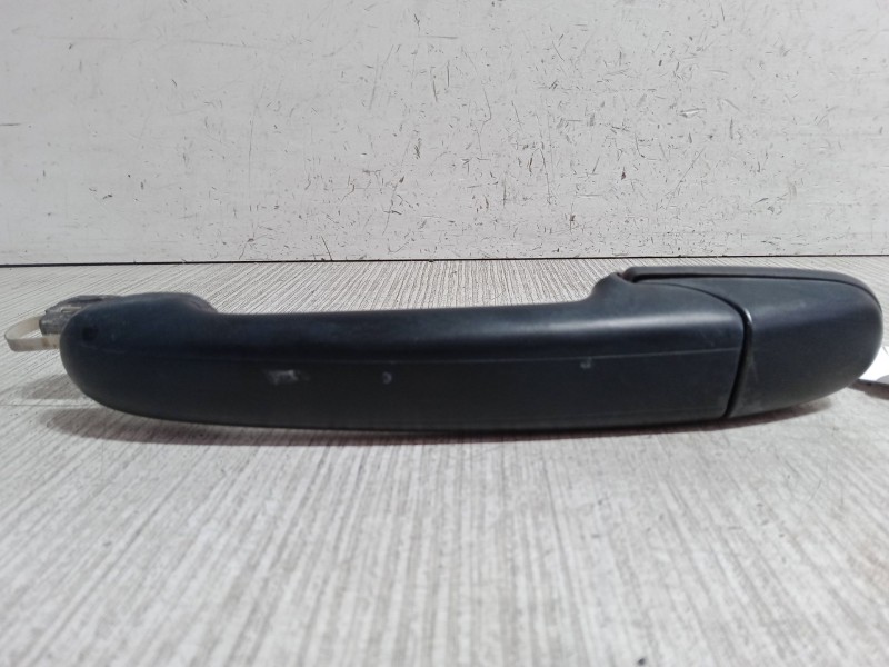 Recambio de maneta exterior trasera derecha para seat ibiza ii (6k1) 1.4 i referencia OEM IAM    Recambio de maneta exterior trasera derecha para seat ibiza ii (6k1) 1.4 i referencia OEM IAM