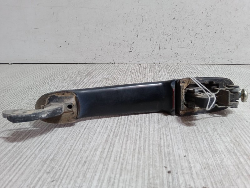 Recambio de maneta exterior trasera derecha para seat ibiza ii (6k1) 1.4 i referencia OEM IAM    Recambio de maneta exterior trasera derecha para seat ibiza ii (6k1) 1.4 i referencia OEM IAM