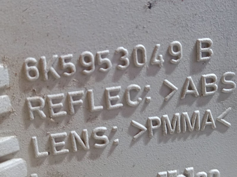 Recambio de intermitente delantero izquierdo para seat ibiza ii (6k1) 1.4 i referencia OEM IAM 6K5953049B  