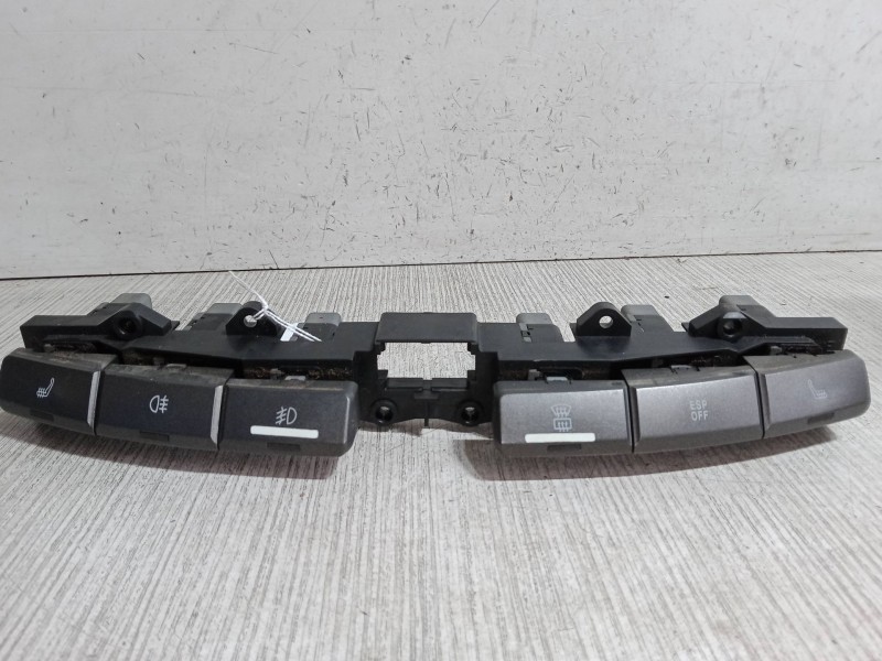 Recambio de interruptor multiple tablero para ssangyong rodius i 2.7 xdi referencia OEM IAM 852302142   Recambio de interruptor multiple tablero para ssangyong rodius i 2.7 xdi referencia OEM IAM 852302142