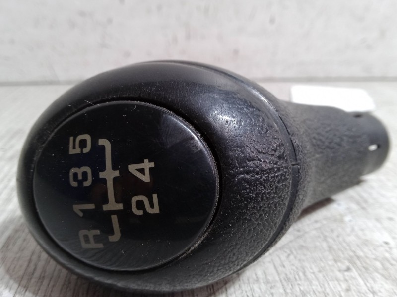 Recambio de pomo palanca cambio para seat ibiza ii (6k1) 1.4 i referencia OEM IAM   