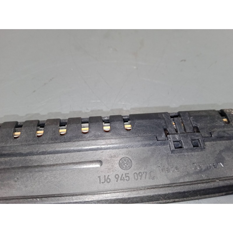 Recambio de luz central de freno para volkswagen golf iv variant (1j5) 1.9 tdi referencia OEM IAM 1J6945097C  