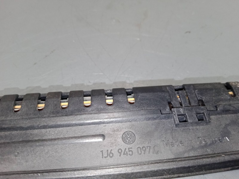 Recambio de luz central de freno para volkswagen golf iv variant (1j5) 1.9 tdi referencia OEM IAM 1J6945097C  