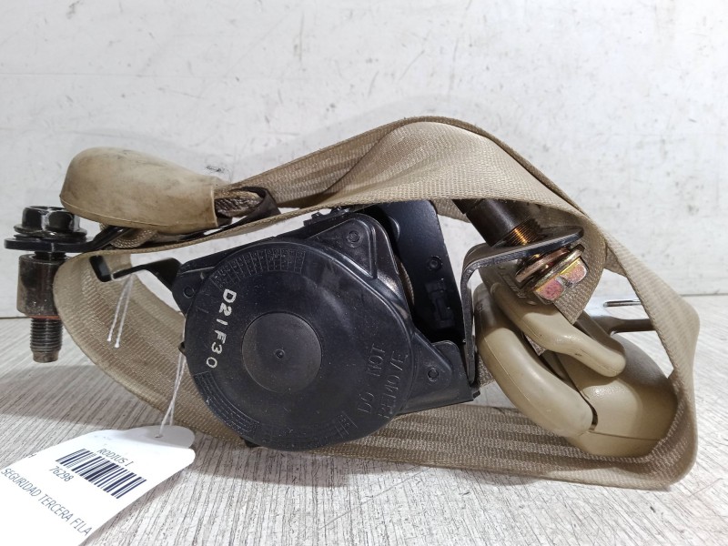 Recambio de cinturon seguridad tercera fila derecho para ssangyong rodius i 2.7 xdi referencia OEM IAM    Recambio de cinturon seguridad tercera fila derecho para ssangyong rodius i 2.7 xdi referencia OEM IAM