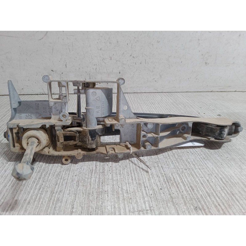 Recambio de maneta exterior puerta delantera izquierda para citroën jumpy ii furgoneta 1.6 hdi 90 16v referencia OEM IAM    Recambio de maneta exterior puerta delantera izquierda para citroën jumpy ii furgoneta 1.6 hdi 90 16v referencia OEM IAM