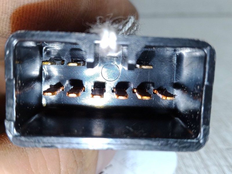 Recambio de warning para ssangyong rodius i 2.7 xdi referencia OEM IAM    Recambio de warning para ssangyong rodius i 2.7 xdi referencia OEM IAM