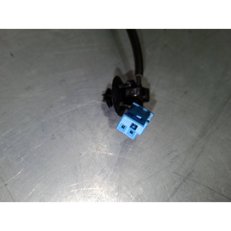 Recambio de anclaje cinturon delantero derecho para mitsubishi colt vi (z3_a, z2_a) 1.5 di-d (z39a) referencia OEM IAM   