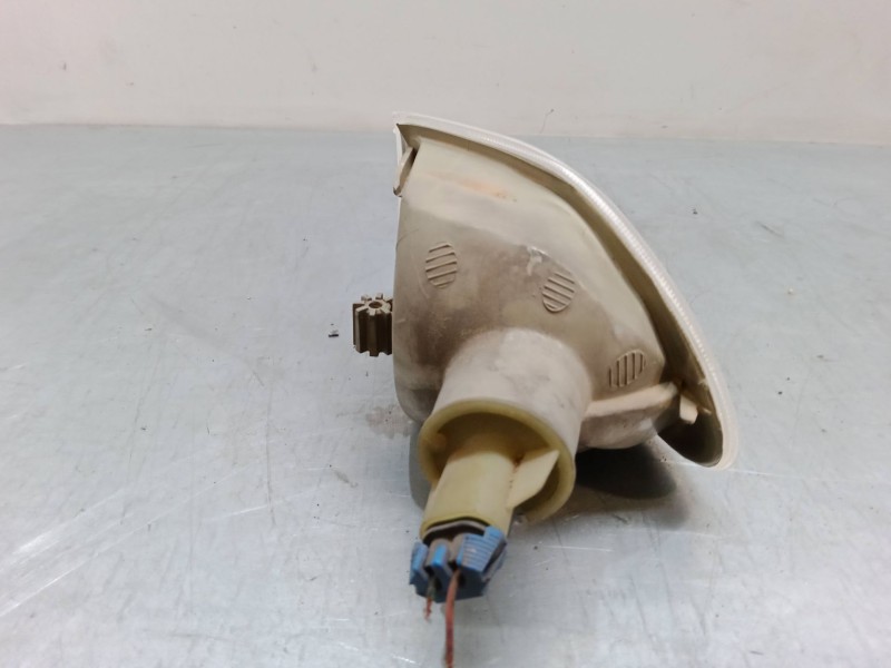 Recambio de intermitente delantero derecho para opel astra f sedán (t92) 1.4 si (f19, m19) referencia OEM IAM    Recambio de intermitente delantero derecho para opel astra f sedán (t92) 1.4 si (f19, m19) referencia OEM IAM