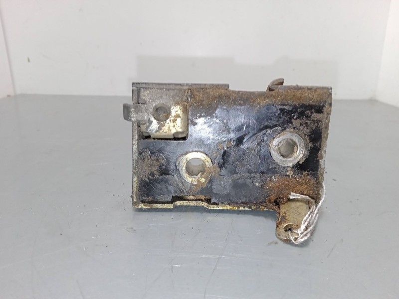 Recambio de cerradura porton inferior para volkswagen transporter t4 caja/chasis (70e, 70l, 70m, 7de, 7dl, 7dm) 1.9 d referencia Recambio de cerradura porton inferior para volkswagen transporter t4 caja/chasis (70e, 70l, 70m, 7de, 7dl, 7dm) 1.9 d referencia