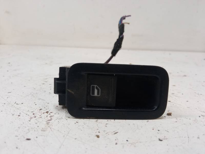 MANDO ELEVALUNAS TRASERO IZQUIERDO 6R0867255H 