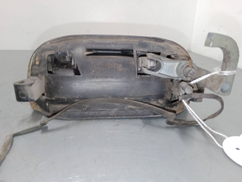 Recambio de maneta exterior delantera derecha para volkswagen transporter t4 caja/chasis (70e, 70l, 70m, 7de, 7dl, 7dm) 1.9 d re Recambio de maneta exterior delantera derecha para volkswagen transporter t4 caja/chasis (70e, 70l, 70m, 7de, 7dl, 7dm) 1.9 d re