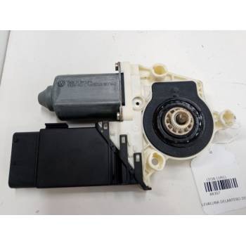 MOTOR ELEVALUNA DELANTERO DERECHO 9776105413301 