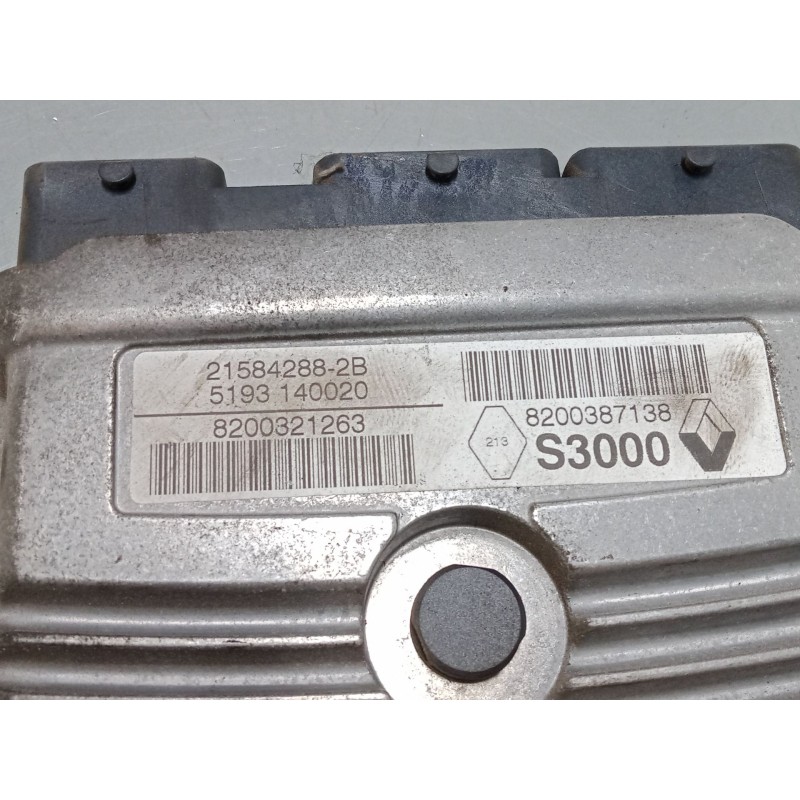 Recambio de centralita motor uce para renault scénic ii (jm0/1_) 2.0 (jm05, jm0u, jm1n, jm1u, jm2v) referencia OEM IAM 820038713 Recambio de centralita motor uce para renault scénic ii (jm0/1_) 2.0 (jm05, jm0u, jm1n, jm1u, jm2v) referencia OEM IAM 820038713