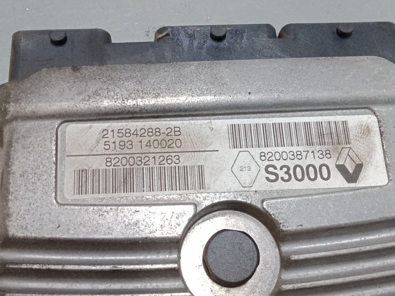 Recambio de centralita motor uce para renault scénic ii (jm0/1_) 2.0 (jm05, jm0u, jm1n, jm1u, jm2v) referencia OEM IAM 820038713 Recambio de centralita motor uce para renault scénic ii (jm0/1_) 2.0 (jm05, jm0u, jm1n, jm1u, jm2v) referencia OEM IAM 820038713