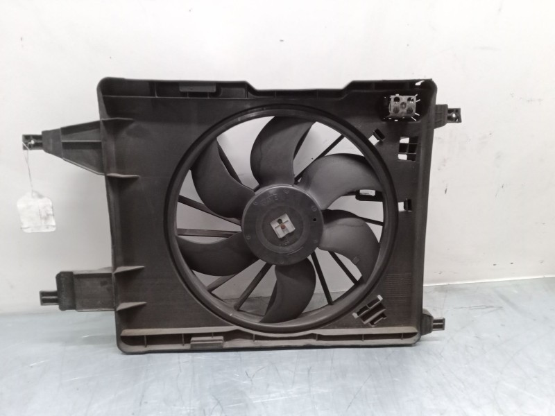 Recambio de electroventilador para renault scénic ii (jm0/1_) 2.0 (jm05, jm0u, jm1n, jm1u, jm2v) referencia OEM IAM 8200151465  