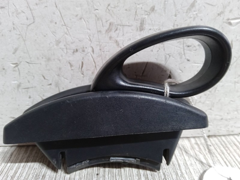 Recambio de tirador asiento abatible izquierdo para seat ibiza iii (6l1) 1.4 16v referencia OEM IAM   